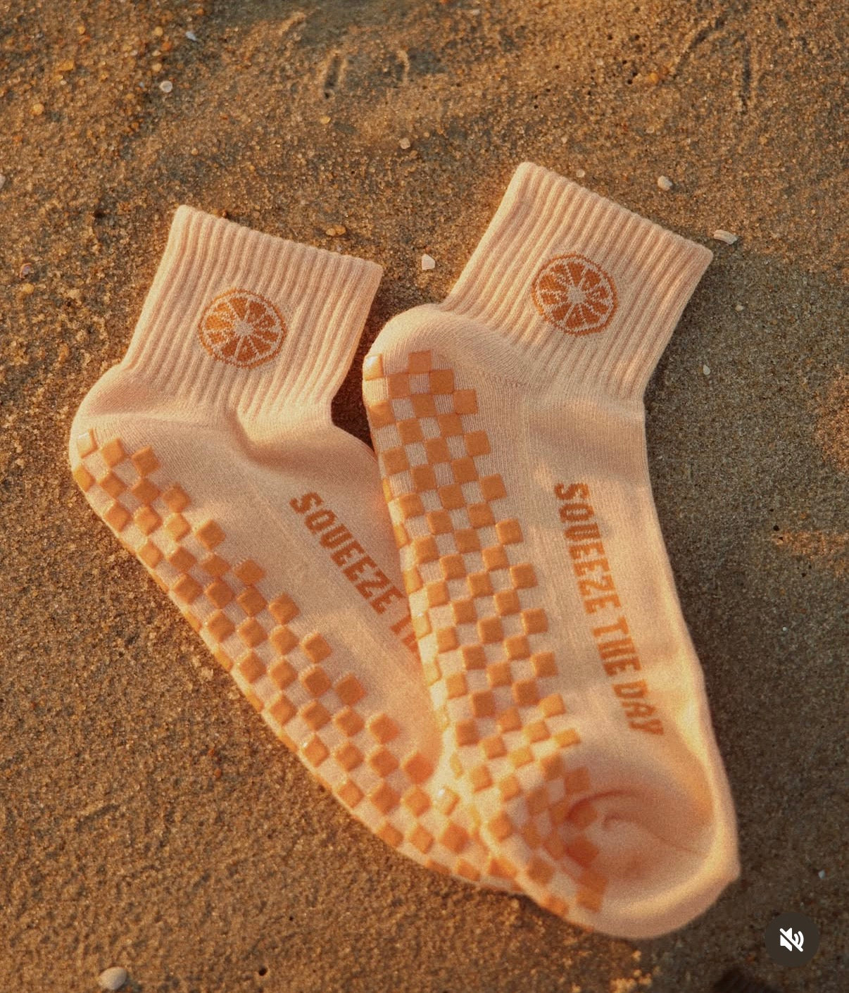 Crush Bar Yoga Socks